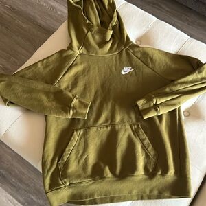 NIKE hoodie in green 💚